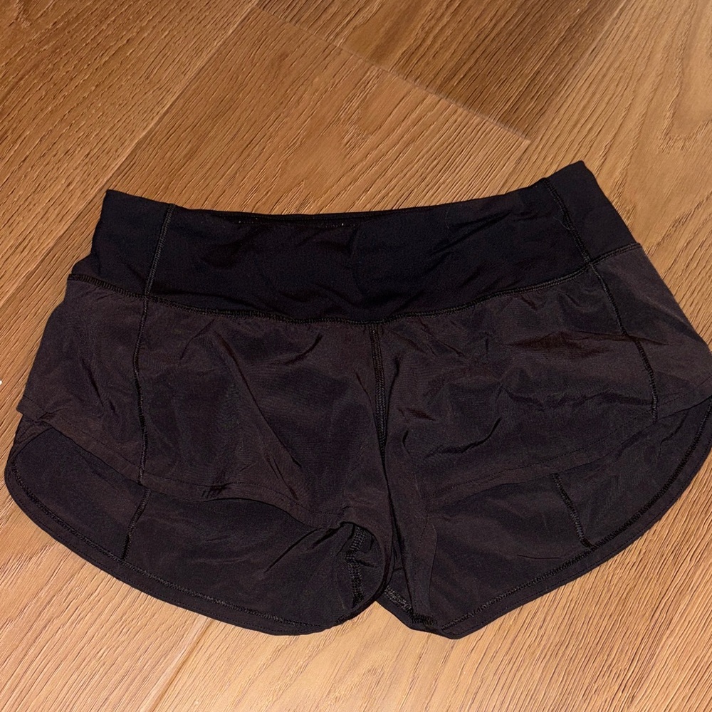 Lululemon size 2, 2 inch speed up shorts